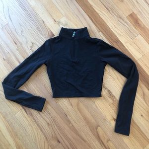 Balance Athletica quarter zip crop